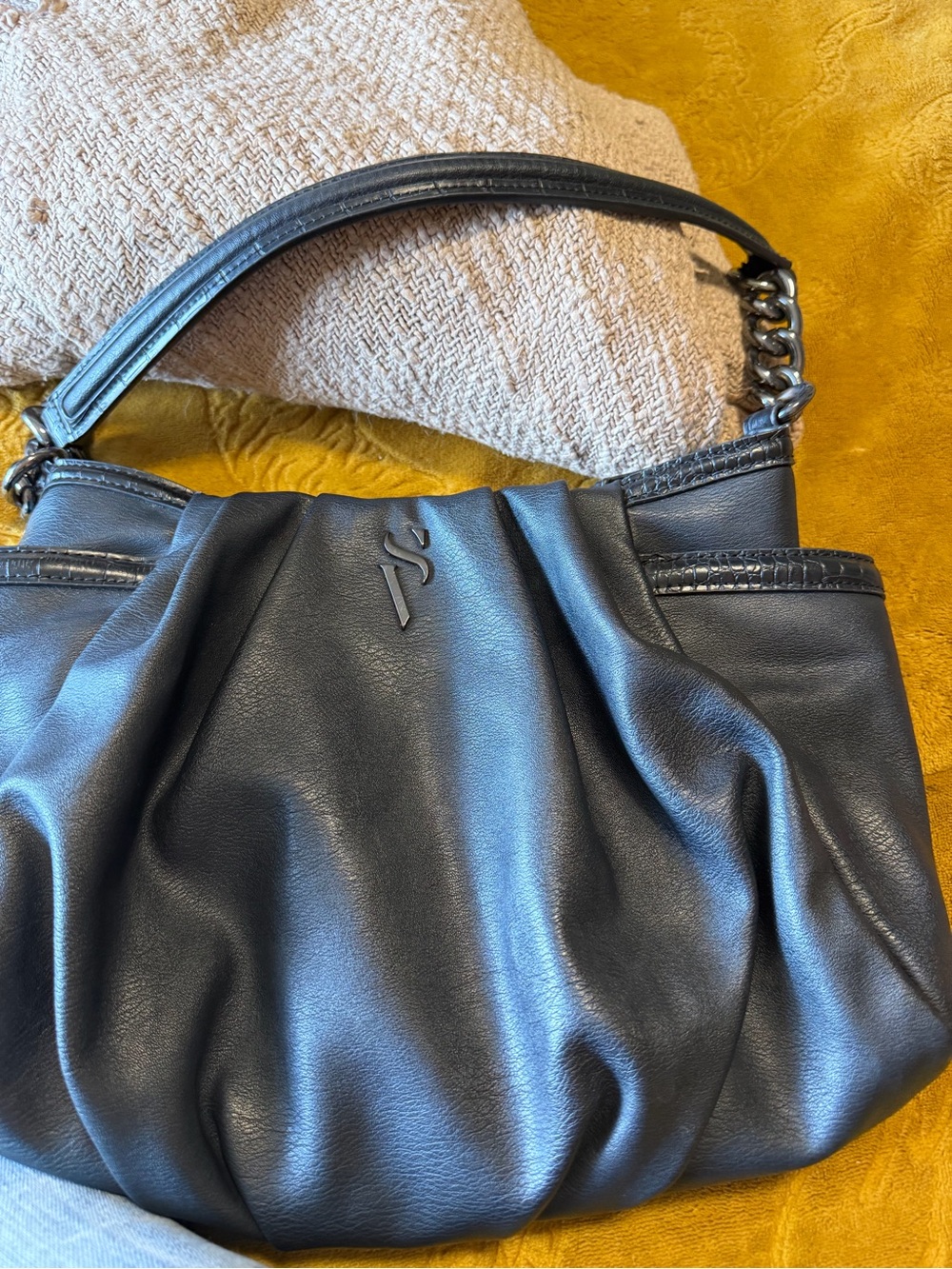 Women's Black Leather Shoulder Bag - Unbranded Vera wang with chain lace